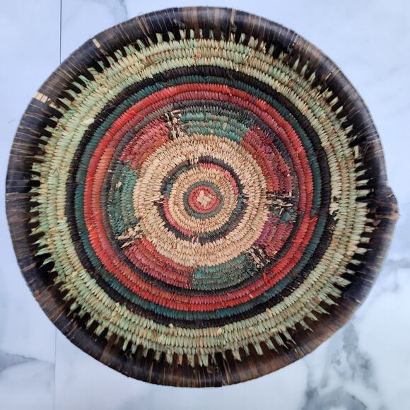 Gorgeous Hand-Woven striped basket bowl made of died grasses aprx. 9 x 5 inches - Picture 2 of 7
